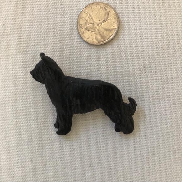 BRIARD DOG BROOCH - Picture 5 of 5
